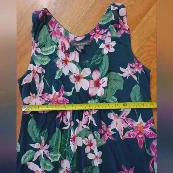 Tommy Bahama Women's Medium  Tropical Flowered Print Maxi Dress - Picture 6 of 7